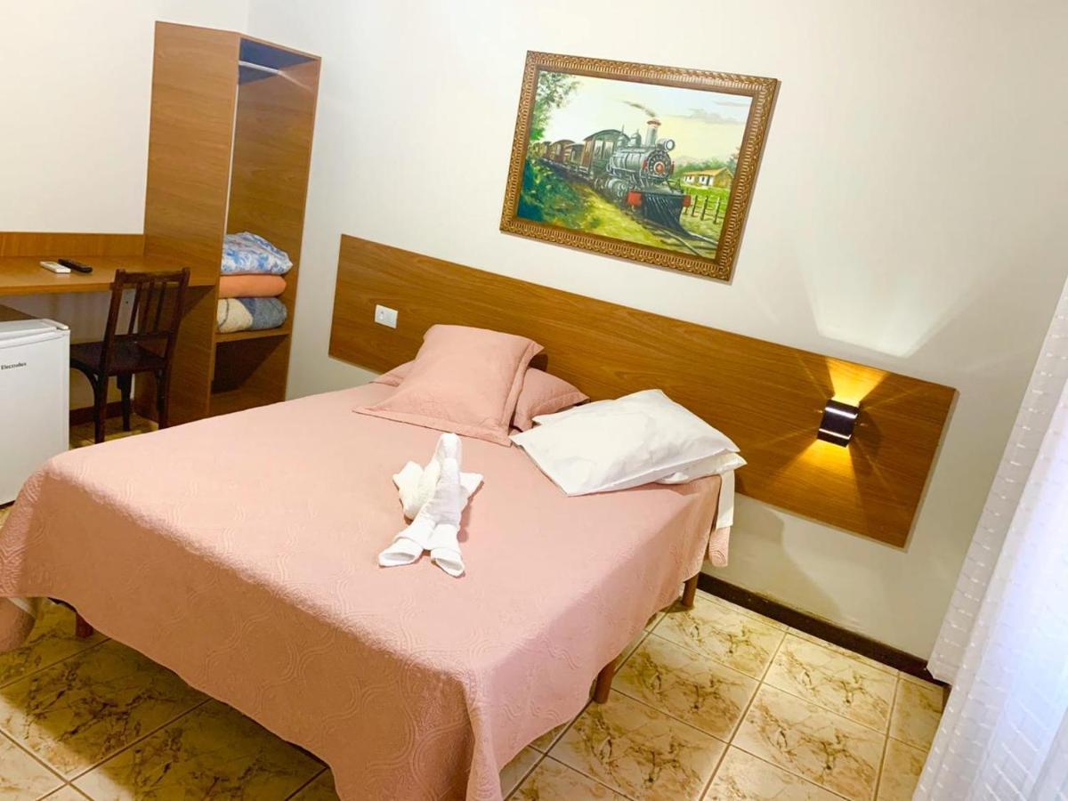 Hotel Avenida Jacarezinho Bagian luar foto